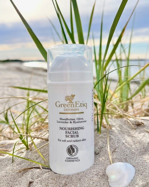 Nourishing Facial Scrub Mask